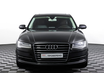 Подержанный автомобиль Audi A8 2016 года (2 фото)