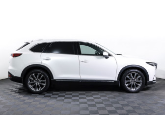Подержанный автомобиль Mazda CX-9 2018 года (4 фото)