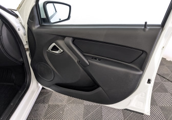 Подержанный автомобиль LADA (ВАЗ) Granta Sedan 2023 года (25 фото)