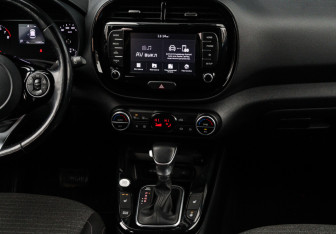 Подержанный автомобиль Kia Soul 2019 года (13 фото)