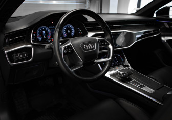Подержанный автомобиль Audi A6 Sedan 2018 года (52 фото)