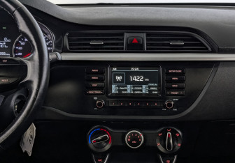 Подержанный автомобиль Kia Rio Hatchback 2020 года (16 фото)