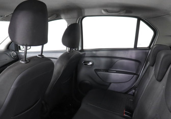 Подержанный автомобиль Renault Logan Sedan 2019 года (12 фото)
