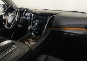 Подержанный автомобиль Cadillac Escalade Suv 2019 года (9 фото)