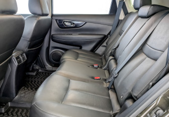 Подержанный автомобиль Nissan X-Trail 2021 года (12 фото)