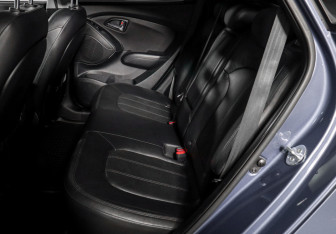 Подержанный автомобиль Hyundai ix35 2012 года (10 фото)