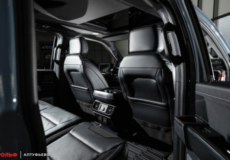 Новый Ford F-150 2023 (10 фото)