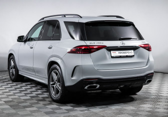 Подержанный автомобиль Mercedes-Benz GLE 2025 года (7 фото)