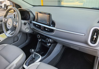 Подержанный автомобиль Kia Picanto 2018 года (11 фото)
