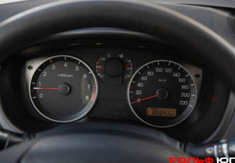 Подержанный автомобиль Hyundai i20 2009 года (9 фото)