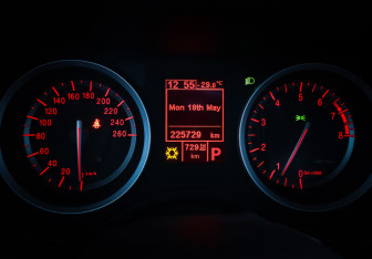 Подержанный автомобиль Alfa Romeo 159 Sedan 2007 года (16 фото)