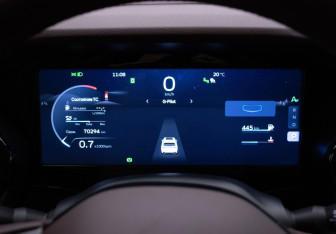 Подержанный автомобиль Geely Monjaro 2023 года (12 фото)