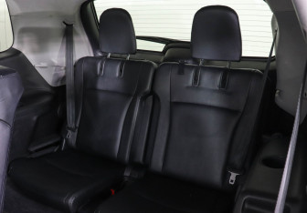 Подержанный автомобиль Toyota Highlander 2011 года (13 фото)