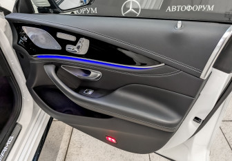 Подержанный автомобиль Mercedes-Benz AMG GT Liftback 2021 года (24 фото)