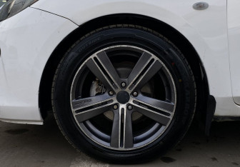 Подержанный автомобиль Mazda 3 Sedan 2012 года (9 фото)