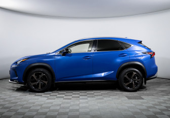 Подержанный автомобиль Lexus NX 2021 года (8 фото)