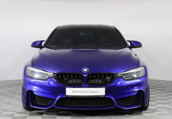 Подержанный автомобиль BMW M4 Coupe 2020 года (3 фото)