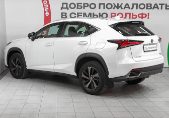 Подержанный автомобиль Lexus NX 2021 года (6 фото)
