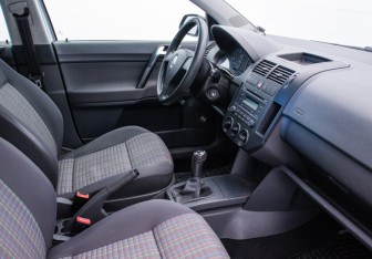 Подержанный автомобиль Volkswagen Polo Hatchback 2007 года (10 фото)