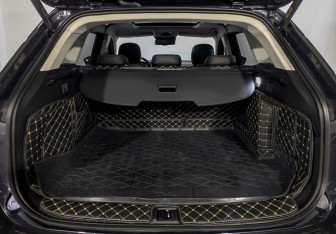 Подержанный автомобиль Exeed TXL 2023 года (10 фото)