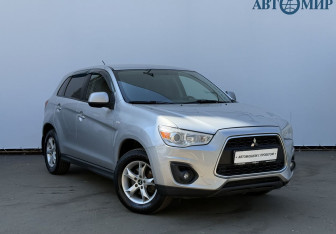 Подержанный автомобиль Mitsubishi ASX 2013 года (3 фото)