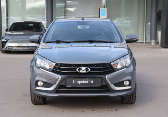 Подержанный автомобиль LADA (ВАЗ) Vesta Sedan 2017 года (2 фото)