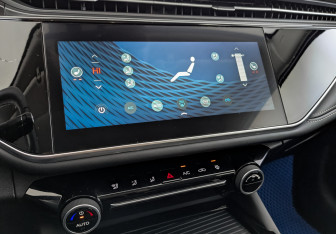 Подержанный автомобиль Omoda S5 2023 года (27 фото)