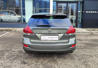 Подержанный автомобиль Toyota Venza 2013 года (6 фото)