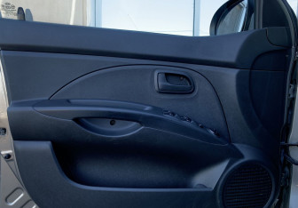 Подержанный автомобиль Kia Picanto 2009 года (11 фото)