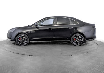 Подержанный автомобиль Kaiyi E5 2023 года (8 фото)
