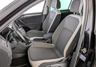 Подержанный автомобиль Volkswagen Tiguan 2019 года (20 фото)
