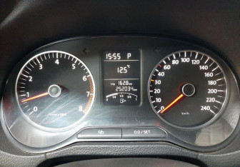 Подержанный автомобиль Volkswagen Polo Hatchback 2010 года (10 фото)