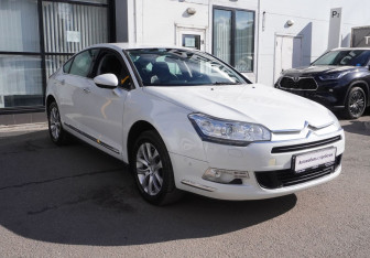 Подержанный автомобиль Citroen C5 Sedan 2011 года (3 фото)