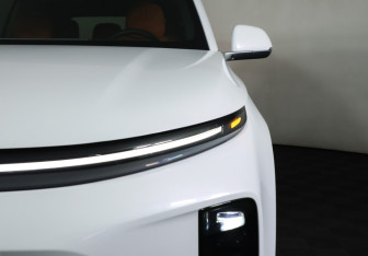 Подержанный автомобиль LiXiang L6 2024 года (31 фото)