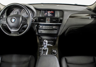 Подержанный автомобиль BMW X3 2014 года (11 фото)