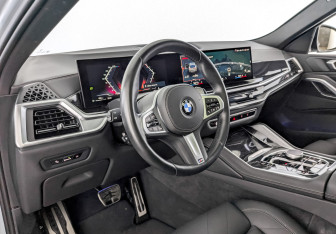 Подержанный автомобиль BMW X6 2024 года (16 фото)