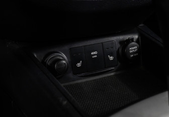 Подержанный автомобиль Hyundai Santa Fe 2006 года (15 фото)