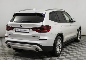Подержанный автомобиль BMW X3 2020 года (5 фото)