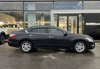 Подержанный автомобиль Nissan Teana 2014 года (4 фото)