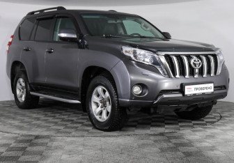 Подержанный автомобиль Toyota Land Cruiser Prado 2016 года (3 фото)