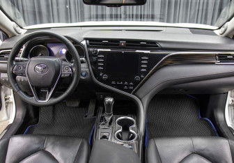 Подержанный автомобиль Toyota Camry Sedan 2020 года (13 фото)