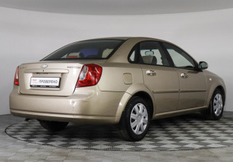 Подержанный автомобиль Chevrolet Lacetti Sedan 2007 года (5 фото)