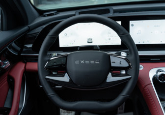 Новый Exeed RX 2025 (12 фото)