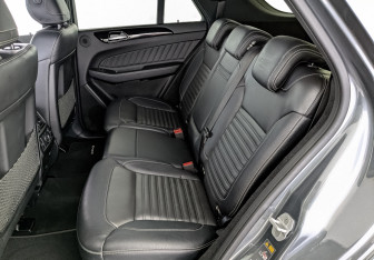 Подержанный автомобиль Mercedes-Benz GLE 2016 года (18 фото)