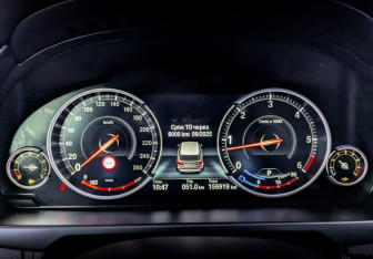 Подержанный автомобиль BMW X5 2018 года (13 фото)