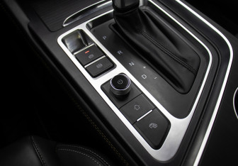 Подержанный автомобиль Omoda S5 2024 года (19 фото)