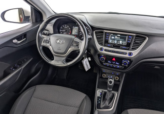 Подержанный автомобиль Hyundai Solaris Sedan 2018 года (28 фото)