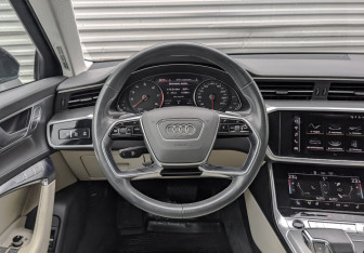 Подержанный автомобиль Audi A6 Sedan 2021 года (22 фото)
