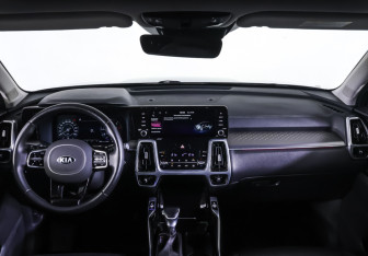 Подержанный автомобиль Kia Sorento 2021 года (18 фото)