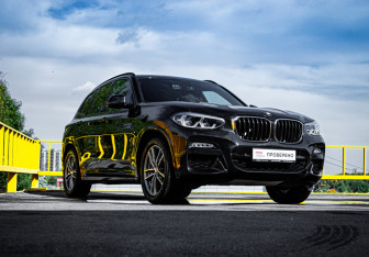 Подержанный автомобиль BMW X3 2018 года (3 фото)